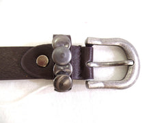 Gürtel dunkel Braun 100 cm Lang 2 cm Breit Dornschließe runde matte Nieten