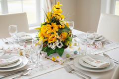 CASA - POADOR OSTERSTRAUß Gelb Weiß Kunstblumen Tulpen Eier Federn Küken