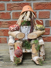 Vogelfutter Figur Männchen schöne Dekoration Sonnenblumenkerne Mais Futter Mix