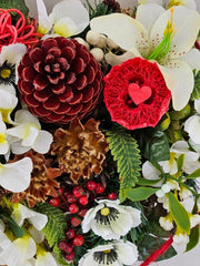 Grabschmuck Herz Kissen Moos 30 cm rot Weiß Rose Kunstblumen Zapfen Grabgesteck