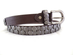 Gürtel dunkel Braun 100 cm Lang 2 cm Breit Dornschließe runde matte Nieten