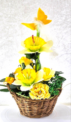 Casa-Poador Gesteck im Korb Osterglocken Küken Kunstblumen Frühling Deko