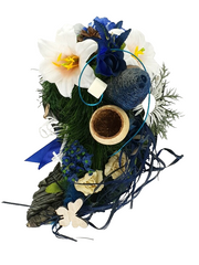 Grabschmuck Gesteck künstliche Blumen Tropfen Weiß Blau Naturmaterial Friedhof