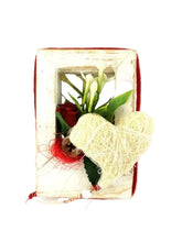 CASA - POADOR BILDERRAHMEN Holz Vintage Shabby Rot Weiß Sisalherz Kunstblumen