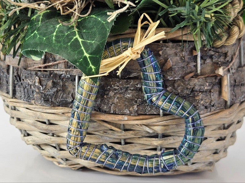 Casa-Poador Grabschmuck Grabgesteck Blau Weiß Lilien Zapfen Kunstblumen Tanne