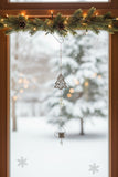 TEELICHTHALTER WEIß Tannenbaum Ornamentik Metall Milchglas 82 L Fensterhänger