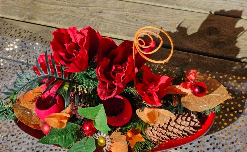 Casa-Poador Weihnachtsgesteck Schale rotOrange Amaryllis W-Sterne künstlich Deko