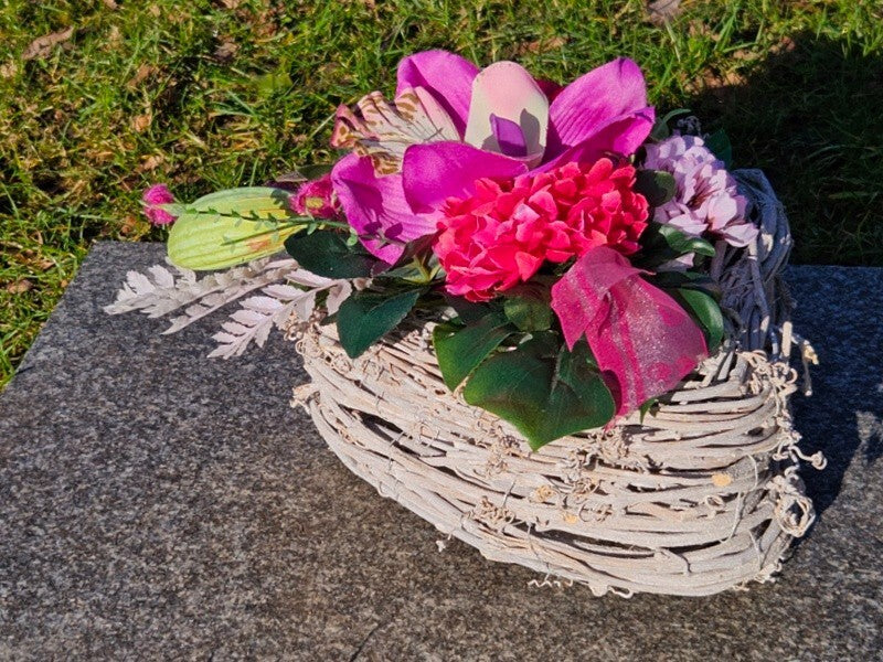 Casa-Poador Grabschmuck Herz Reisigesteck Herz Rosa CymbidieKunstblumen Friedhof