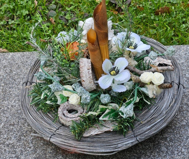 Casa-Poador Grabgesteck Weiß Naturdeko Künstliche Blumen Engel Gedenken Friedhof