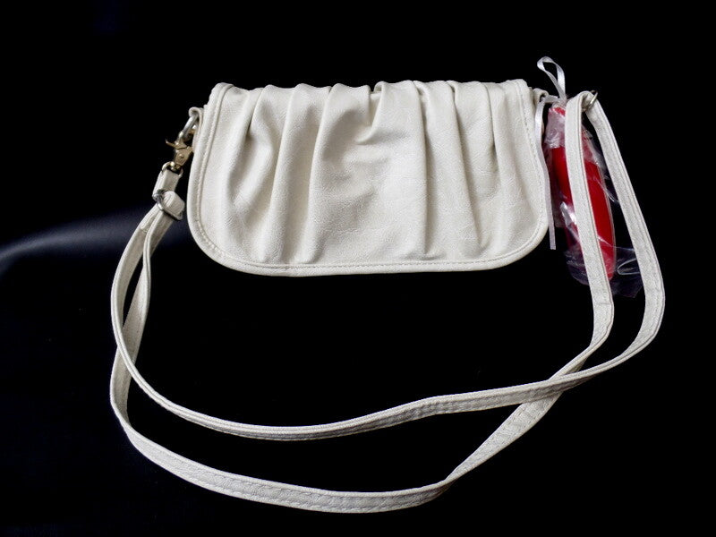 Axel David Tasche Creme Beige Schultertasche Magnetverschluss Henkel