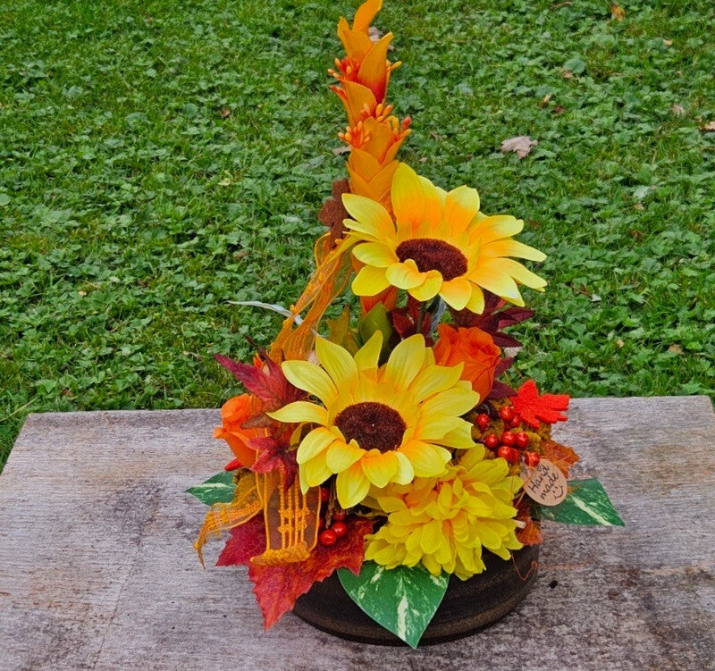 Gesteck Gelb Orange Kunstblumen Sonnenblume  rund 35 H Herbst Filzblätter  Deko