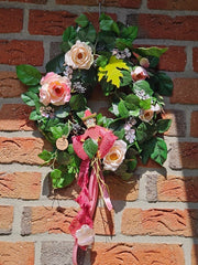 Kranz Tür / Wand Kranz künstlich wie echt Efeu Rosen Rosa Grün 35 cm Dekoration
