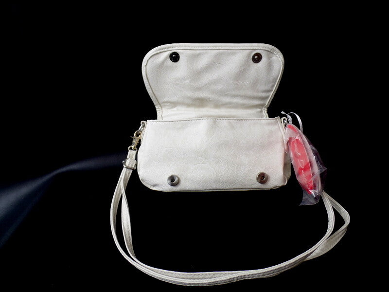 Axel David Tasche Creme Beige Schultertasche Magnetverschluss Henkel