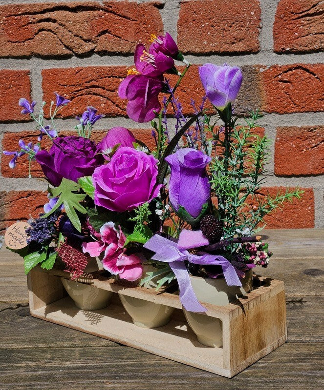 Casa-Poador Künstliches Gesteck Kunstblume Lila in Holzkästchen Blume Geschenk