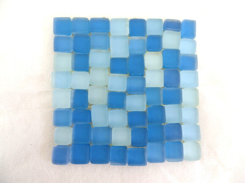BORDÜRE Glasmosaik hellblau blau matt Borde 1 x Quadrat 64 Steine unregelmäßig
