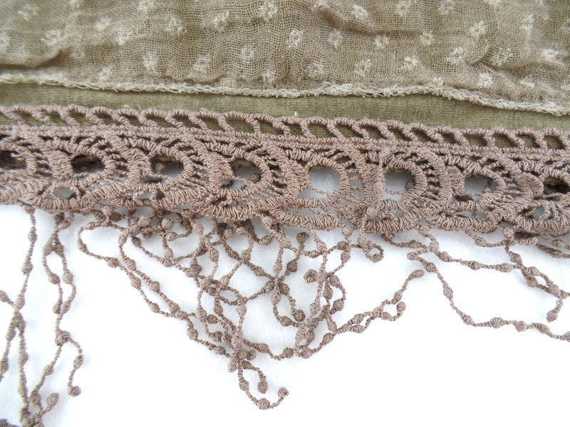 Schal Tuch Lagenlook Kunstfell Spitzenrand Fransen 170 L x 30 cm Blümchenmuster