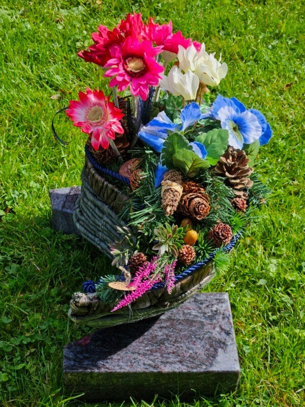Grabschmuck Gesteck künstliche Blumen Tropfen Rosa Blau Exoten Zapfen Friedhof
