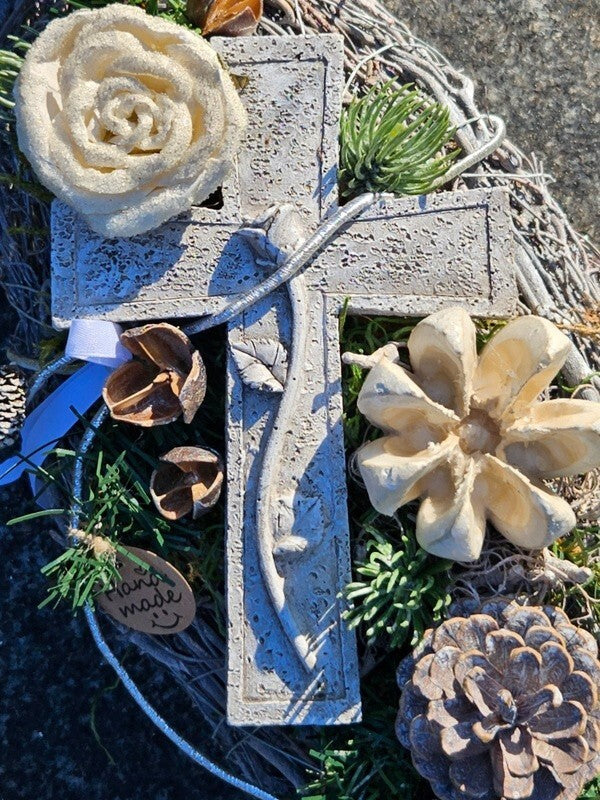 Grabschmuck Gesteck künstliche Blumen ellipse Weiß Naturmaterial Friedhof