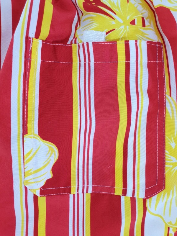 Shorts Badehose L / XL Lotus Shorts geblümt gestreift Gelb Rot Weiß Freizeit