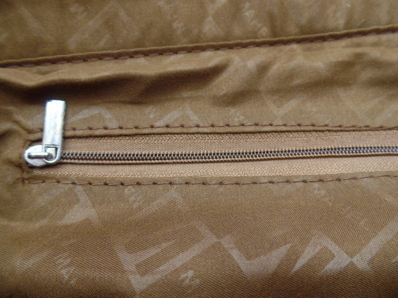 Mahel Umhänge / Schultertasche Lila mit Braun Ziernieten Damentasche Tasche