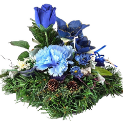 Grabschmuck Gesteck Kissen künstliche Blumen Tanne Christrose Blau Friedhof