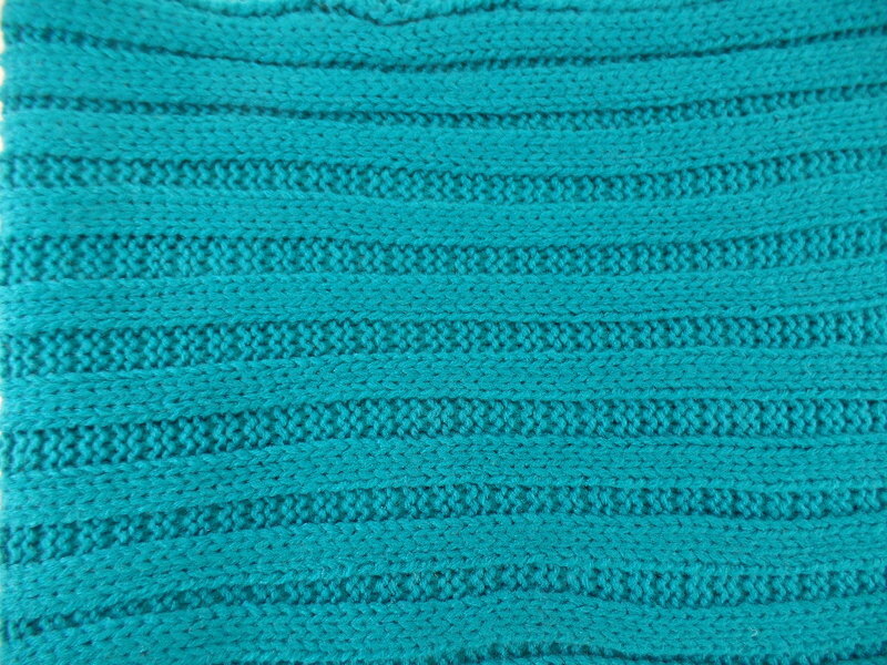 Schal Rundschal Loop Wickelschal Türkis gestrickt Polyester Quasten 70 x 25 cm