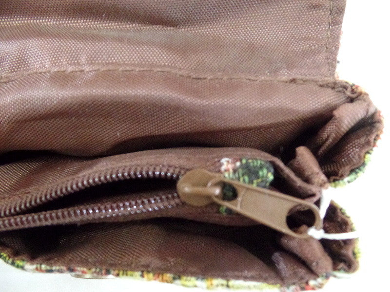 Geldbörse Beige Portmonaie Wallet Etui fortlaufendes Blumenmuster Magnetversch