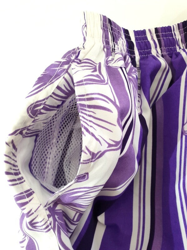 Badehose Badeshorts S / M Lotus Shorts geblümt gestreift Lila Weiß Freizeit