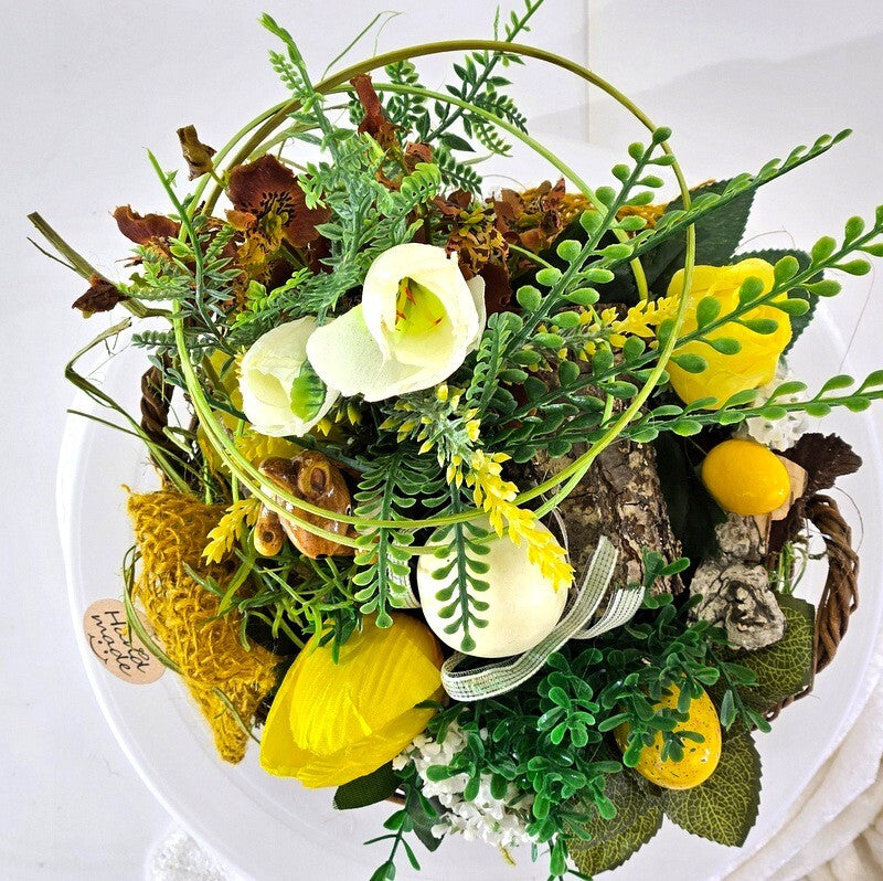 Casa-Poador Gesteck im Korb Osterglocken  Kunstblumen Frühling Hase Dekoration