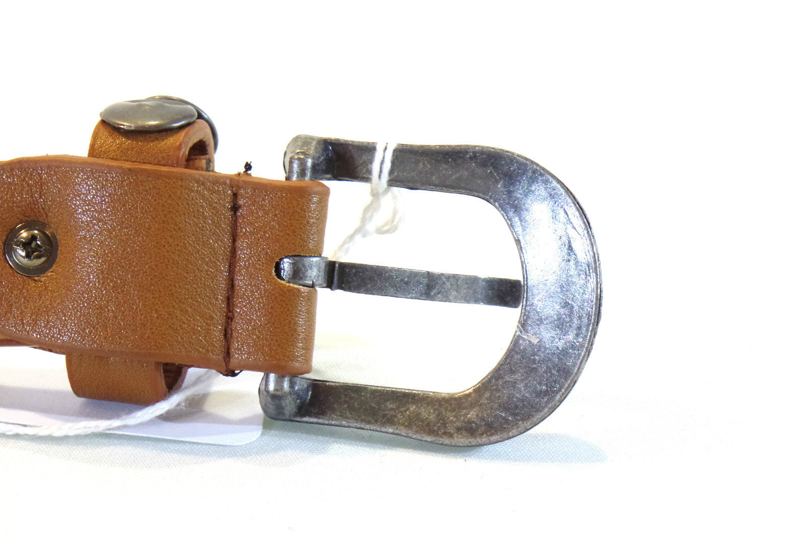Gürtel Hellbraun 2 cm Breit 90 cm Lang Dornschließe Nieten Neu mit Etikett