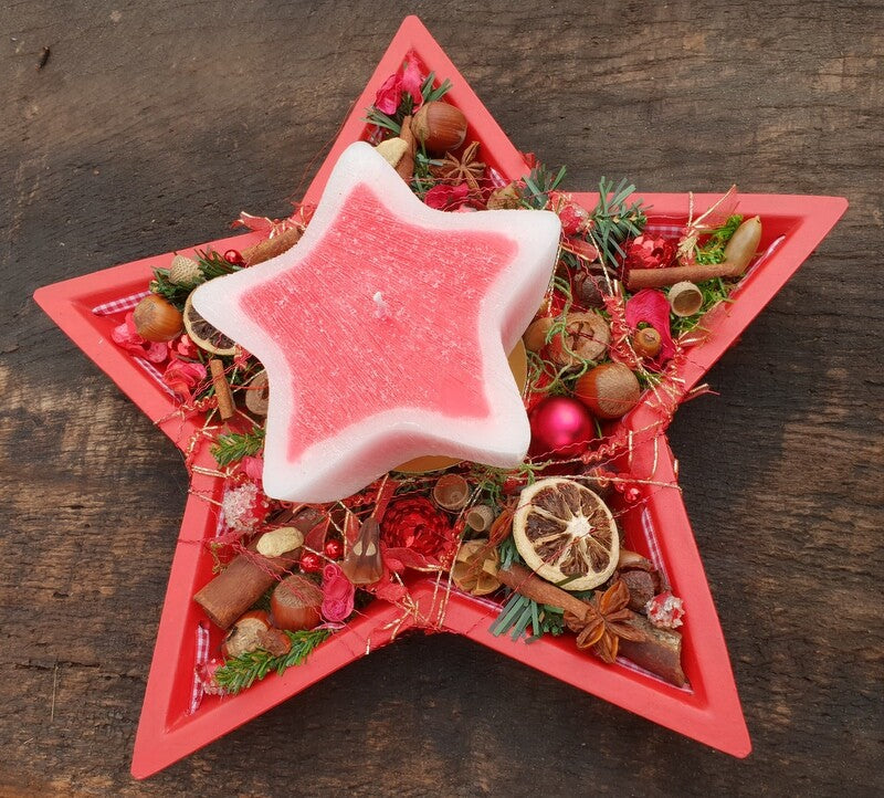 Adventsgesteck Weihnachten Tischschmuck Sternteller Kugeln Anis Zimt Kerze