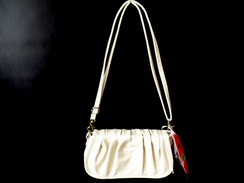 Axel David Tasche Creme Beige Schultertasche Magnetverschluss Henkel