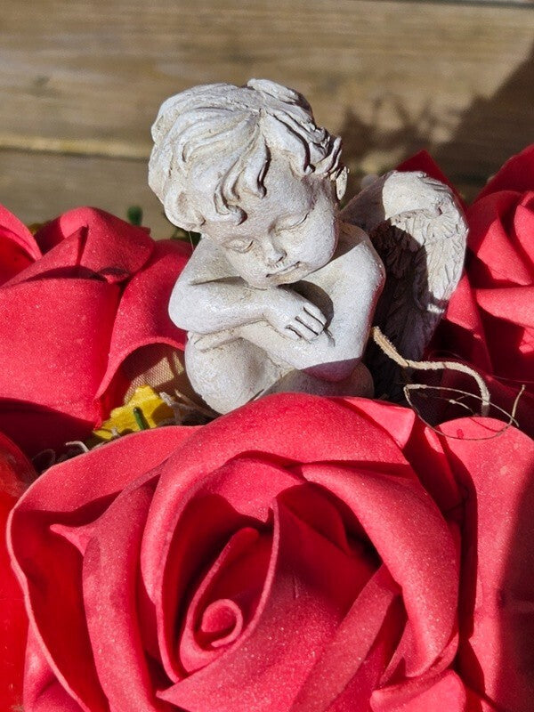 Grabschmuck Herz Reisigesteck Weiß Rot Foumrosen Herz Engel Kunstblumen Friedhof