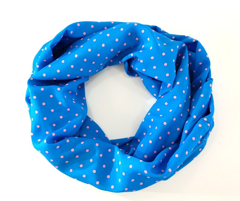 Schal Rundschal hellblau mit Rosa Punkten Loop Wickelschal 100% Polyester