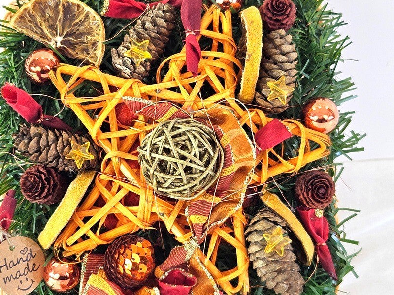 Casa-Poador Weihnachtsgesteck künstliche Accessoires Sterne Zapfen Tanne Kugeln