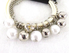 Armband Bijoux 7 reihig Weiß / Silber Perlen Stoff Modeschmuck Karabinerverschl