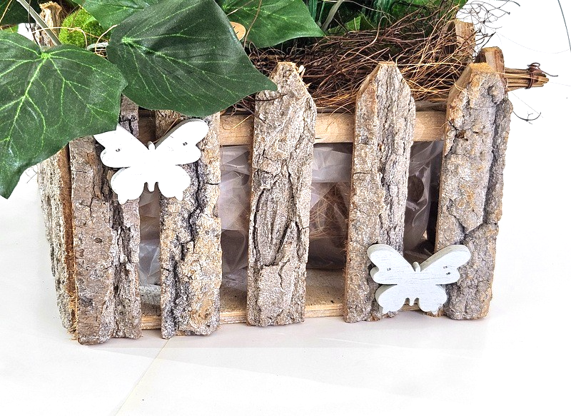 Casa-Poador Gesteck Kunstblumen Naturgefäß Tulpen Frühling FroschfigurDekoration