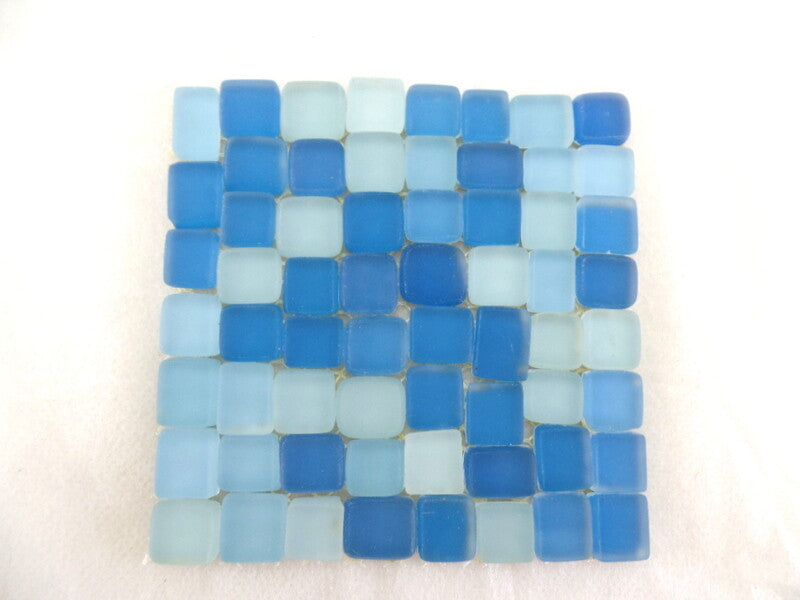 BORDÜRE Glasmosaik hellblau blau matt Borde 1 x Quadrat 64 Steine unregelmäßig