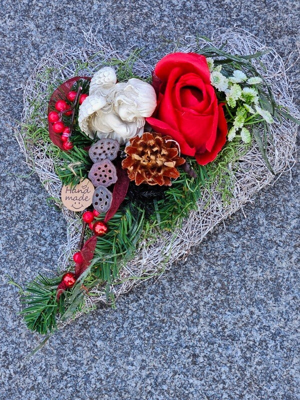Grabschmuck Herz Reisigesteck Weiß Rot  Kunstblumen Natur