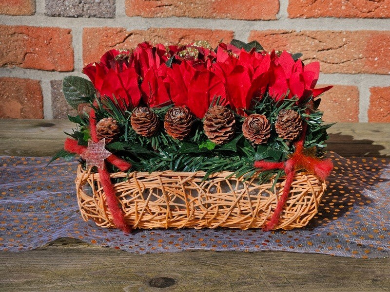 Casa-Poador Weihnachtsgesteck künstliche Accessoires Zapfen Tanne Kugeln Rosen