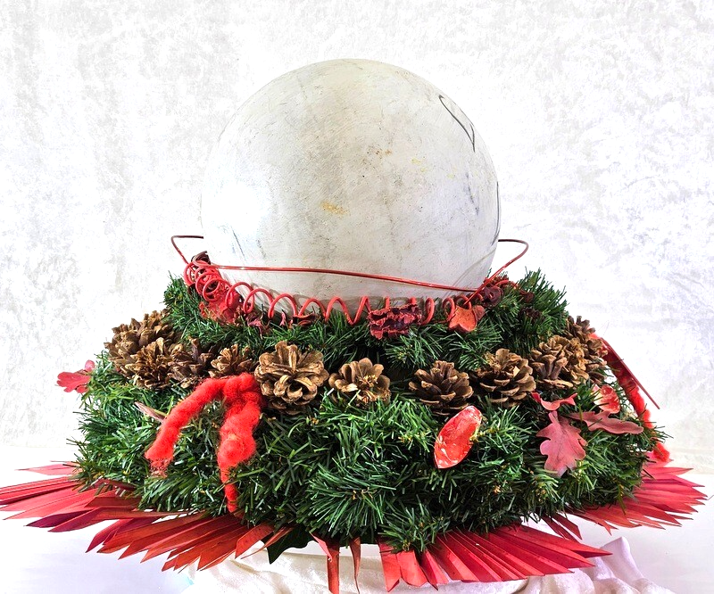 Grabschmuck Exoten Mix Rot Natur gefärbt Kugel Kranz Allerheiligen Totensonntag