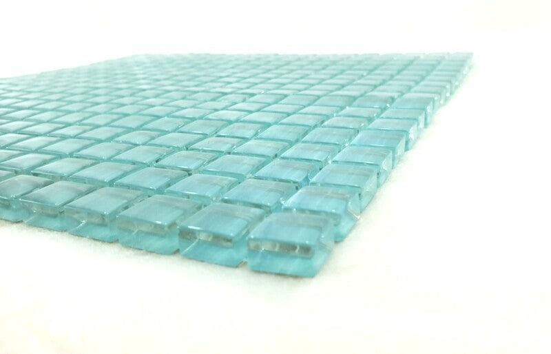 Ressalossa Glasmosaik Fliesen Wasserfallblau glänzend Matte 324 Steine