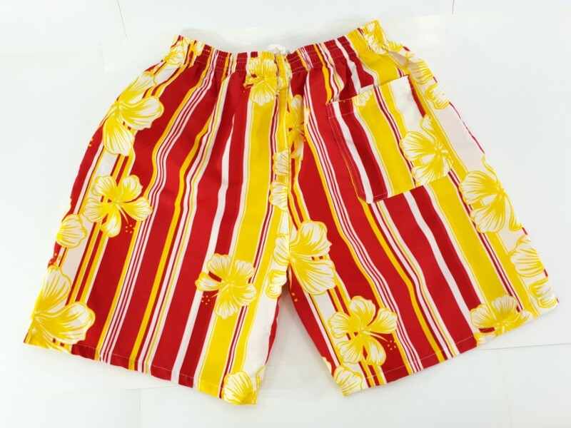 Badehose Shorts M / L Lotus Shorts geblümt gestreift Gelb Rot Weiß Freizeit