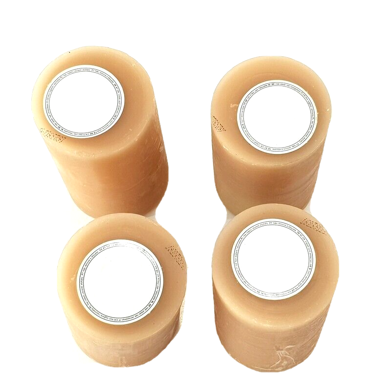 Kerzen 4 Stück Stumpenkerzen durchgefärbt Caramel mit Kerzenteller
