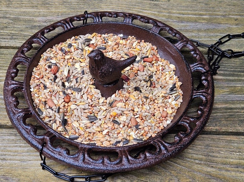 Esschert Design hängende Vogeltränke Futterschale Gusseisen Metall