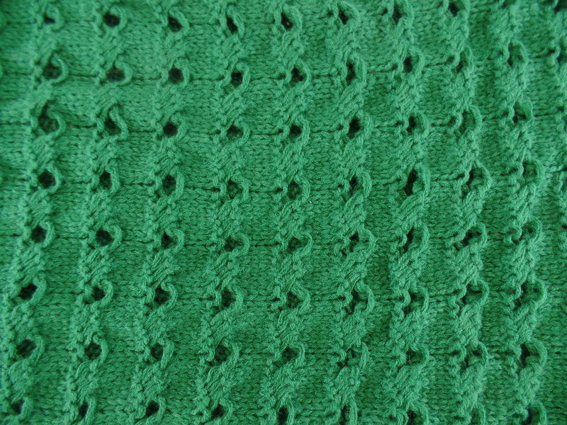 Schal Rundschal dunkelgrün Loop Wickelschal gestrickt Arcylic Lochmuster UP