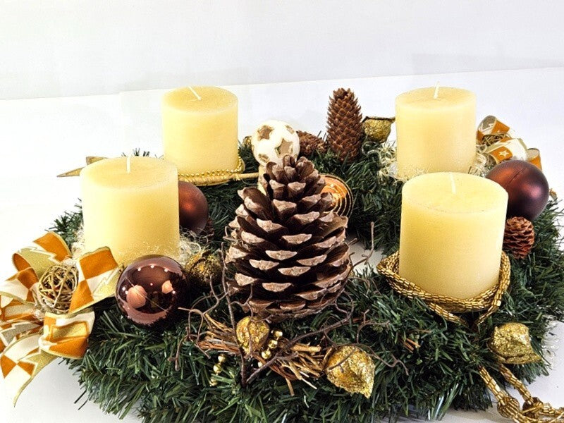 Adventskranz Creme Braun künstliche Tanne 45 cm Rustic Kerzen Kugeln Sterne 8054