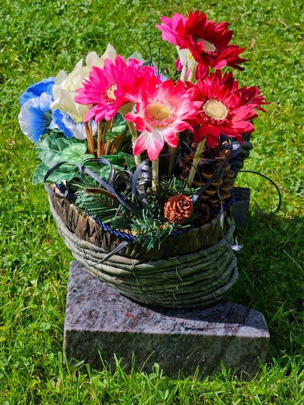 Grabschmuck Gesteck künstliche Blumen Tropfen Rosa Blau Exoten Zapfen Friedhof