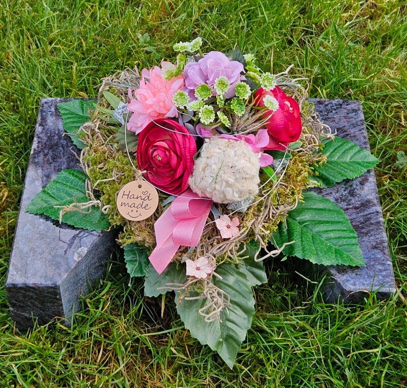 Grabschmuck Herz Gesteck Rose Baumwolle Kunstblumen Natur Allerheiligen Gedenken