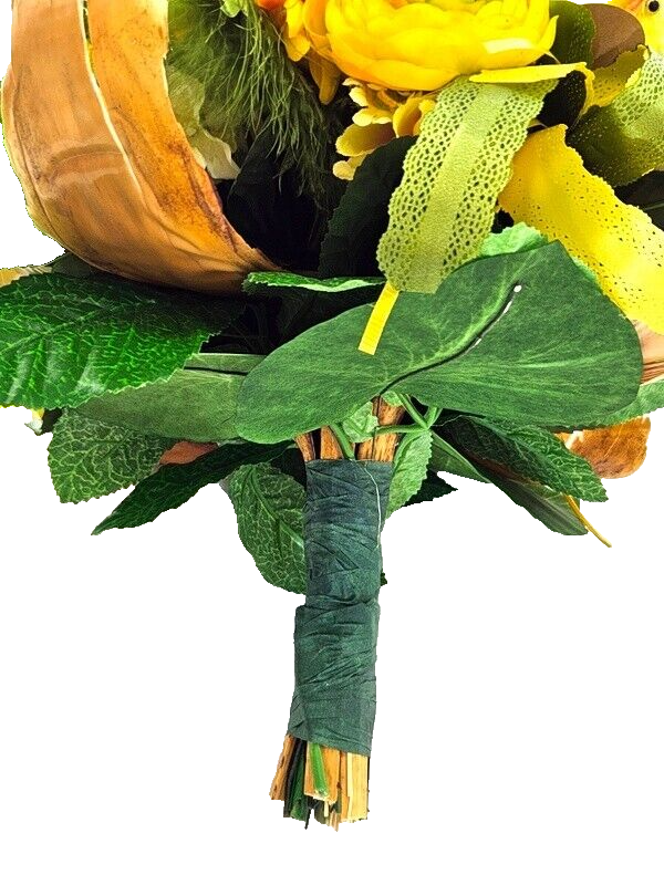 Strauß Osterstrauss Gelb Weiß  Seide Kunstblumen Tulpen Eier Federn Kücken Deko